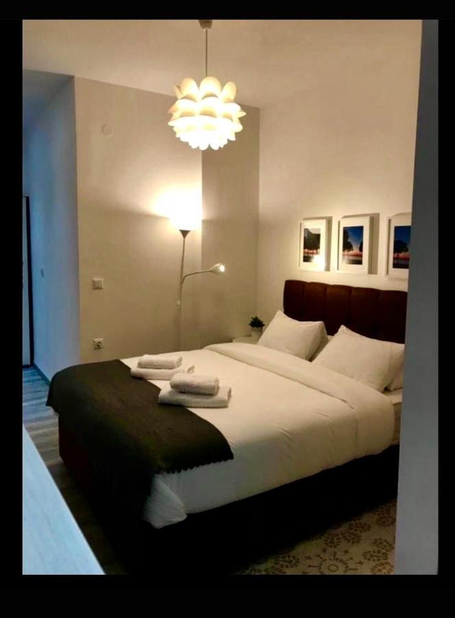 Small Budget Diamond Apartment In Agias Sofias. Thessaloníki Eksteriør bilde