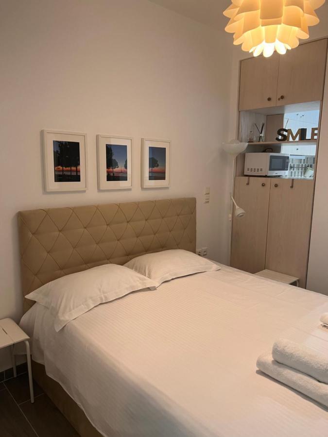 Small Budget Diamond Apartment In Agias Sofias. Thessaloníki Eksteriør bilde