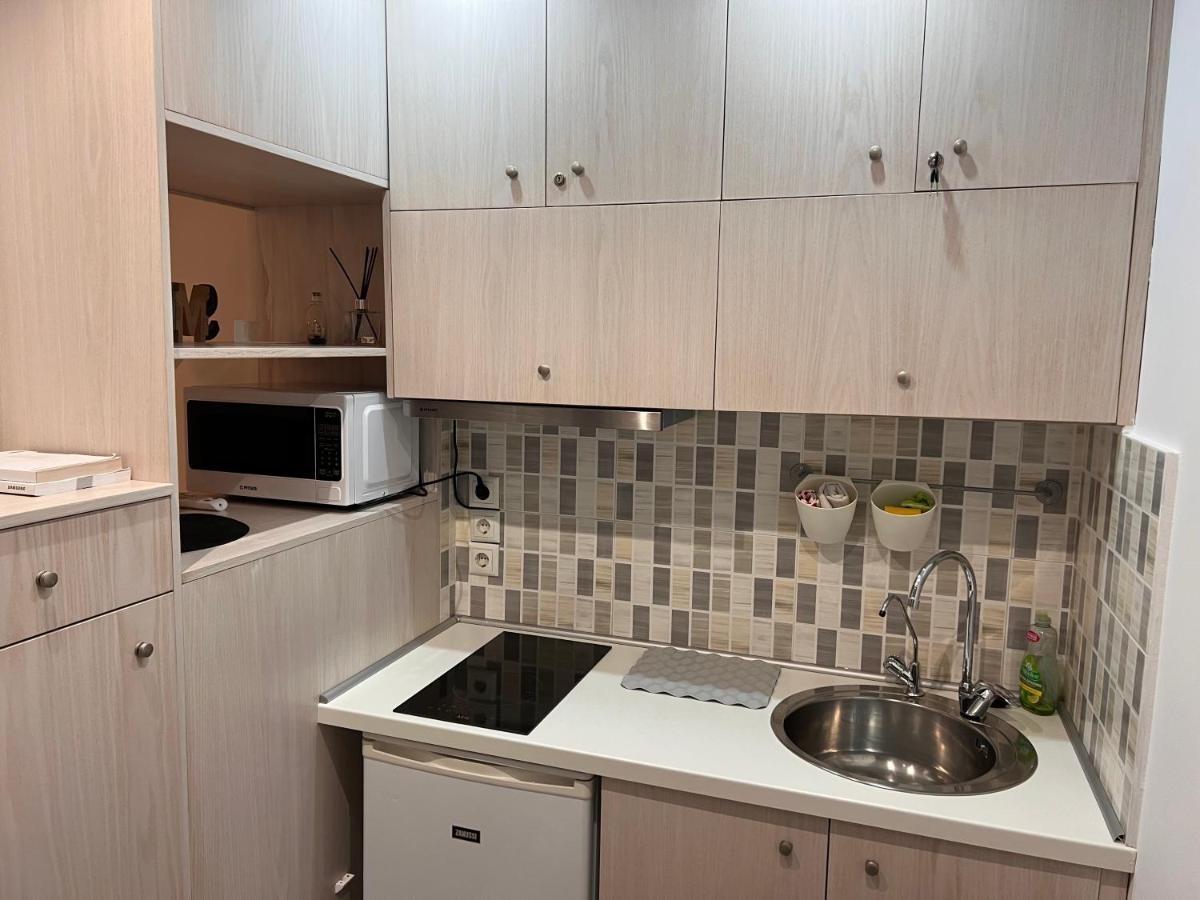 Small Budget Diamond Apartment In Agias Sofias. Thessaloníki Eksteriør bilde