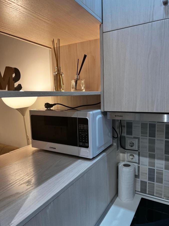 Small Budget Diamond Apartment In Agias Sofias. Thessaloníki Eksteriør bilde